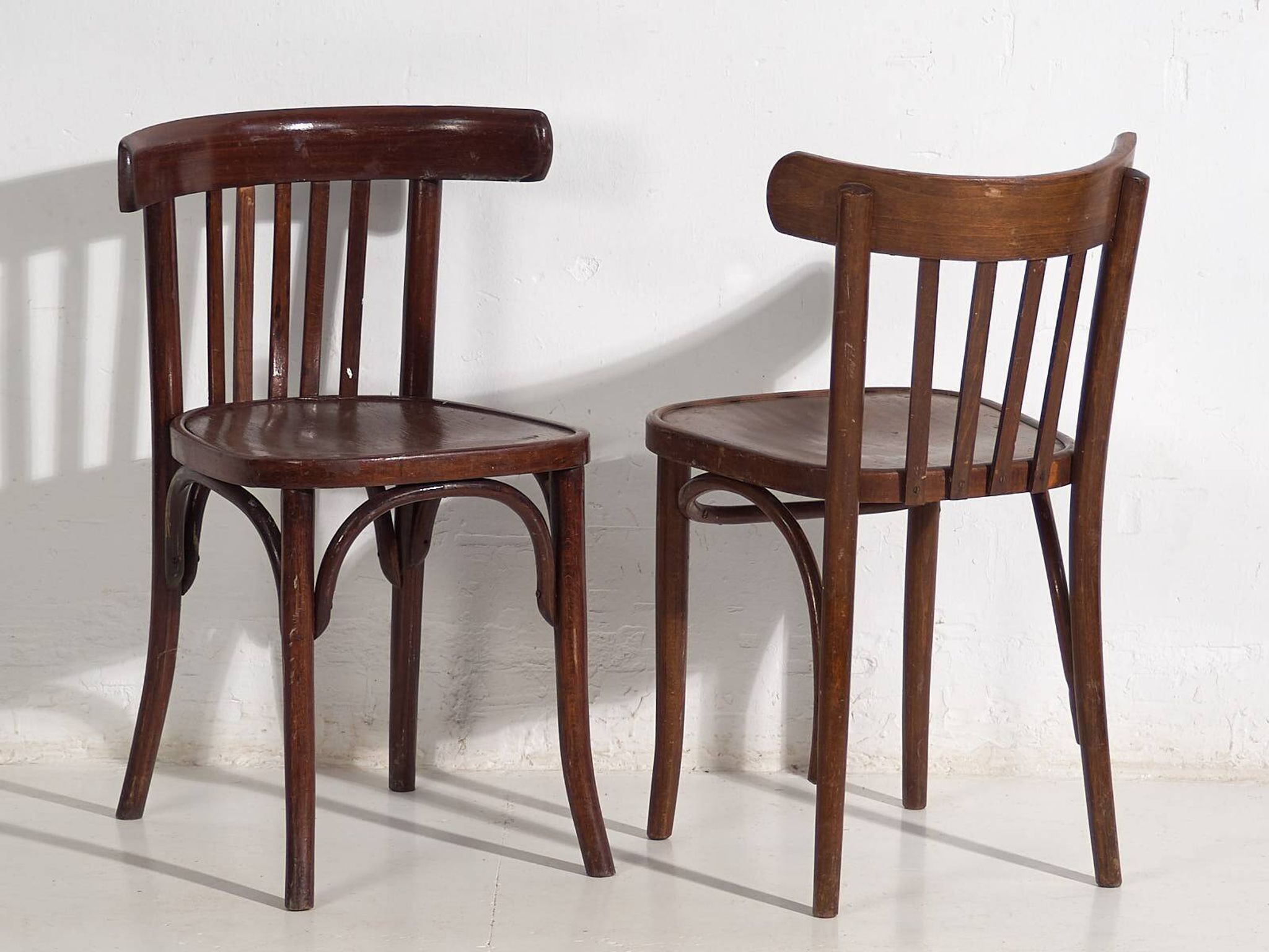 Chaises de bistrot anciennes (vers 1920). Ensemble de 6 pièces #1