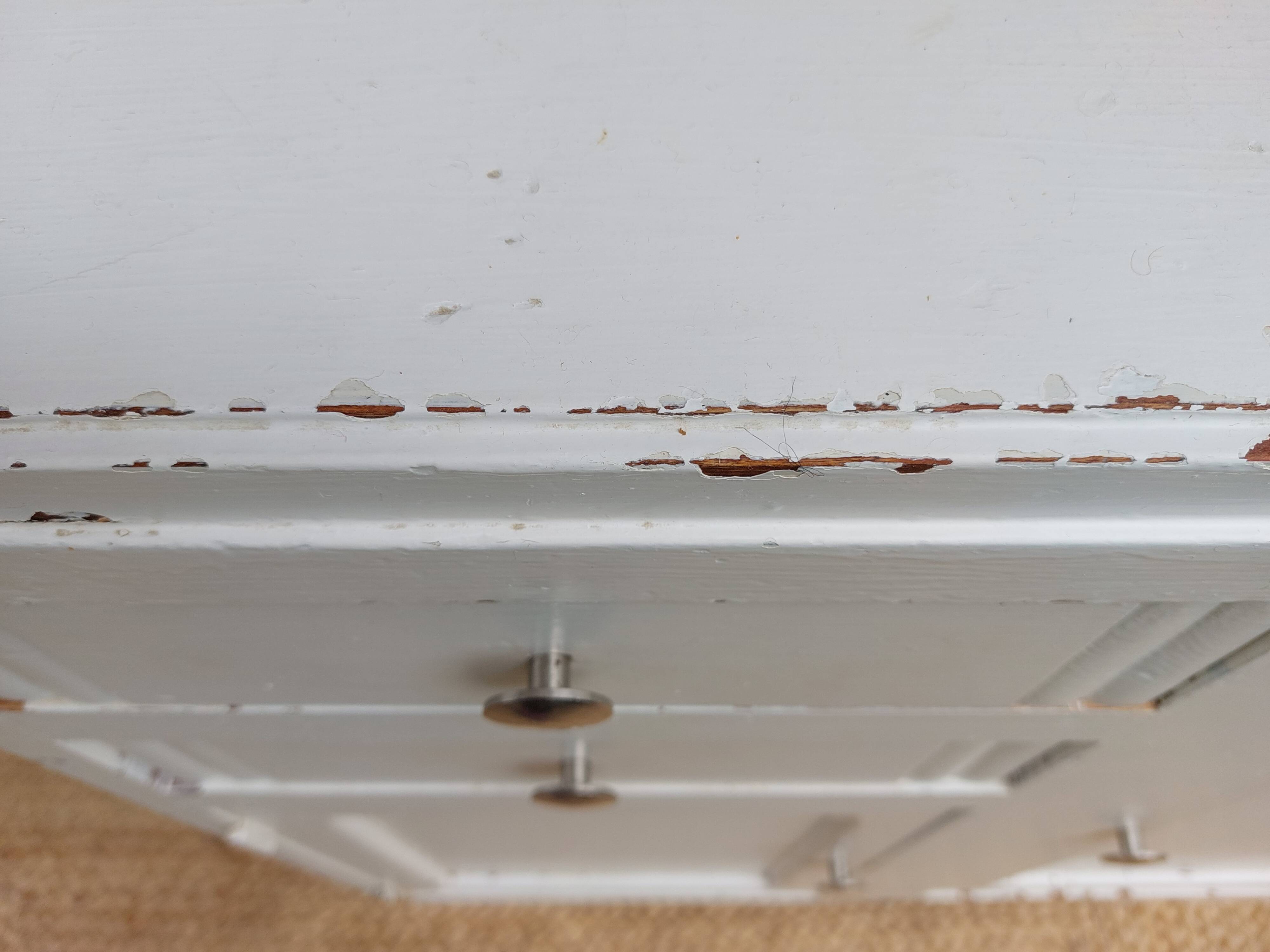 Small white Mado buffet, chippy paint