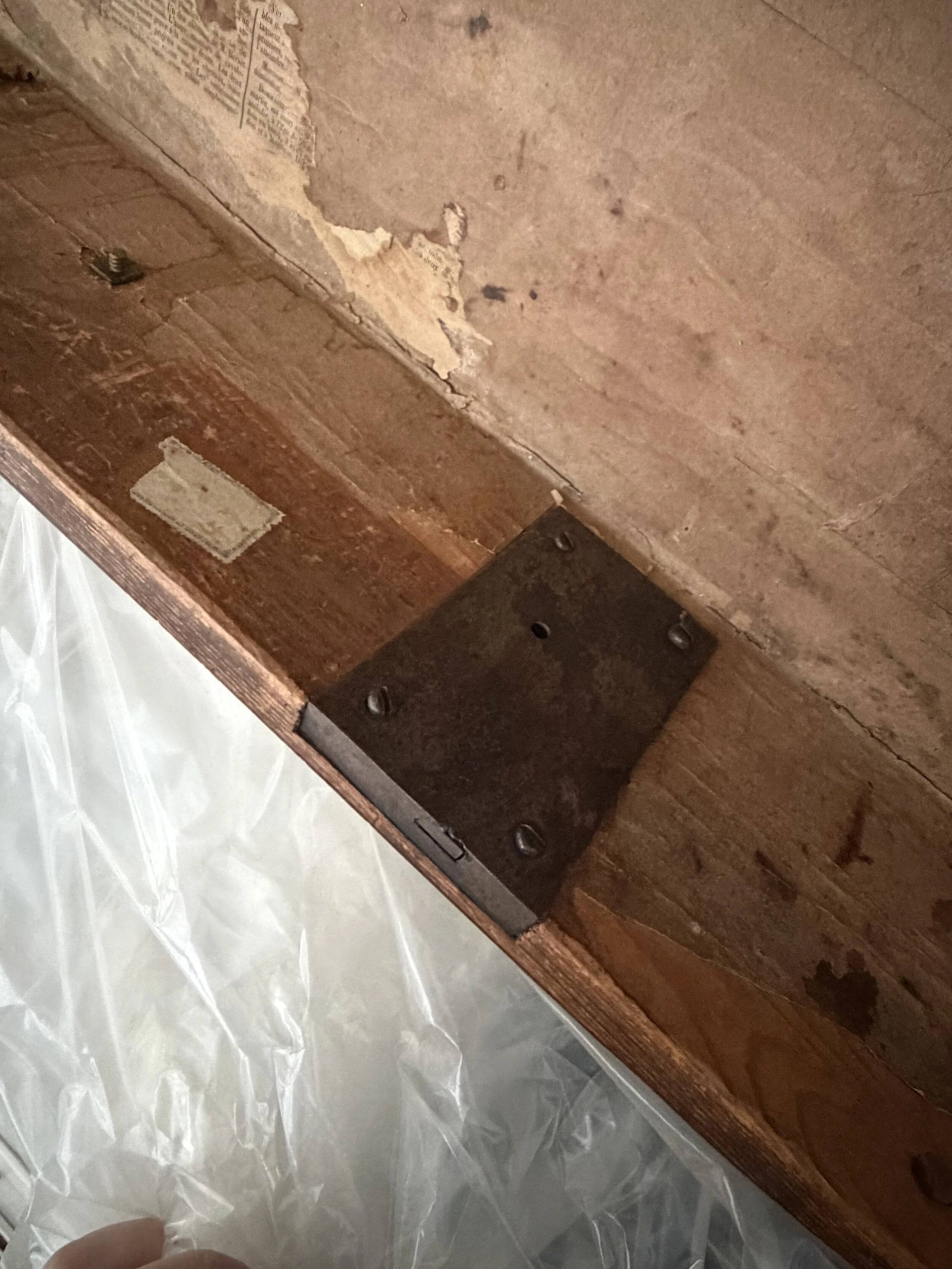 Marquetry commode from the Louis XIV period, early 18th century, Portugal.