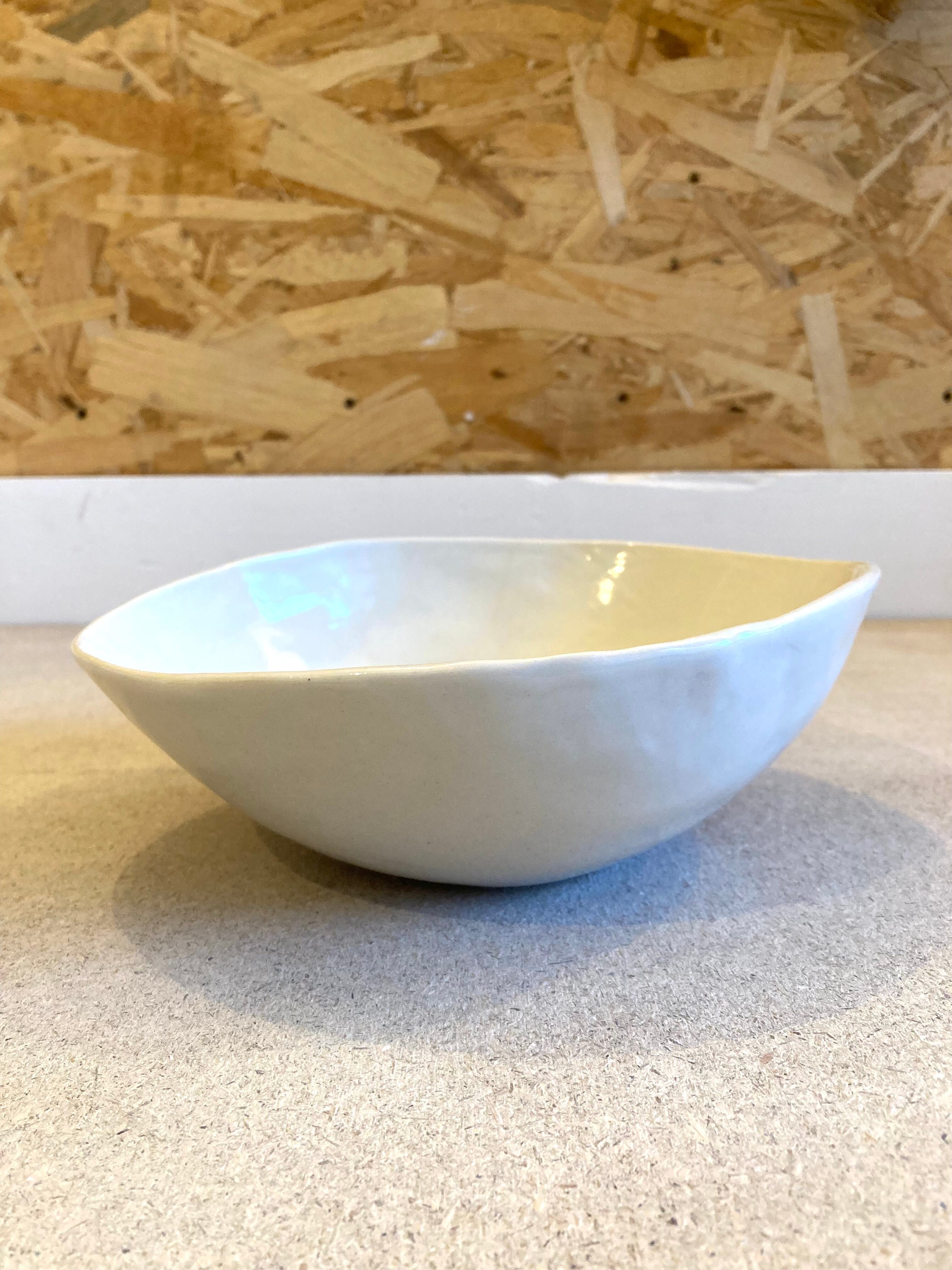Porcelain salad bowl