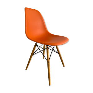 eames Plastic Side Chair
