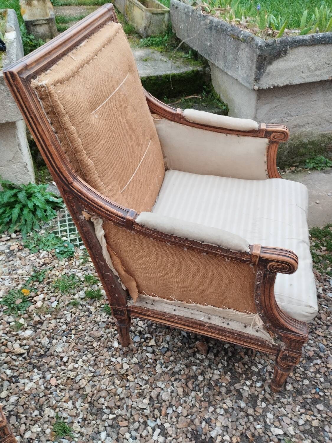 Paire de fauteuils anciens style louis xvi