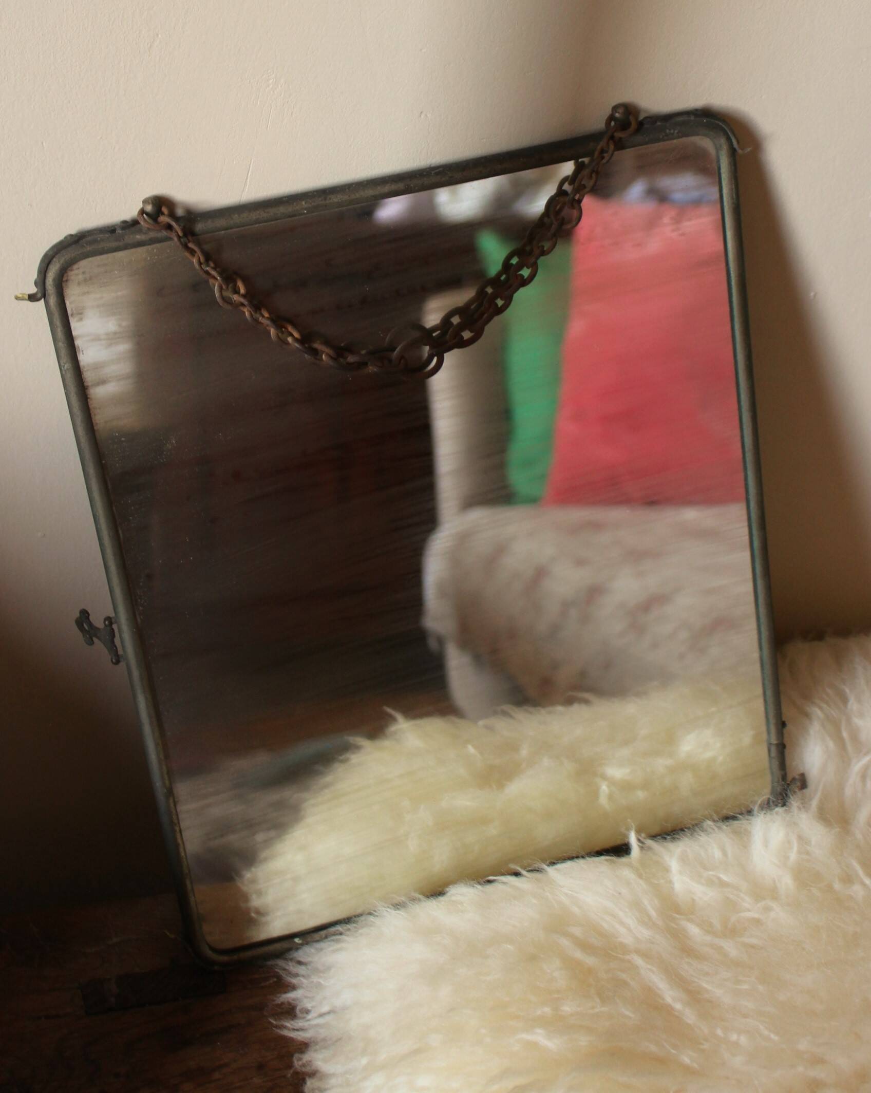 Large barber mirror with chain