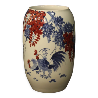 Chinese painted ceramic vase with roosters and floral decorations