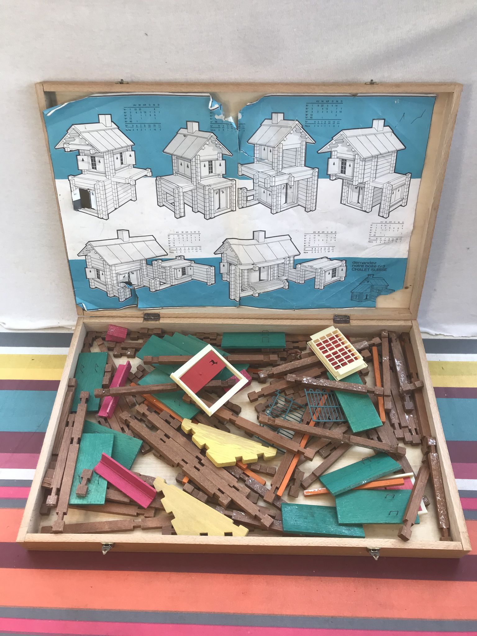 Former Construction Game JEUJURA No.2N Chalet Des Neiges - Vintage Wood Box