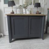 Small low Parisian sideboard re-enchanted in slate gray, medium oak waxed top.