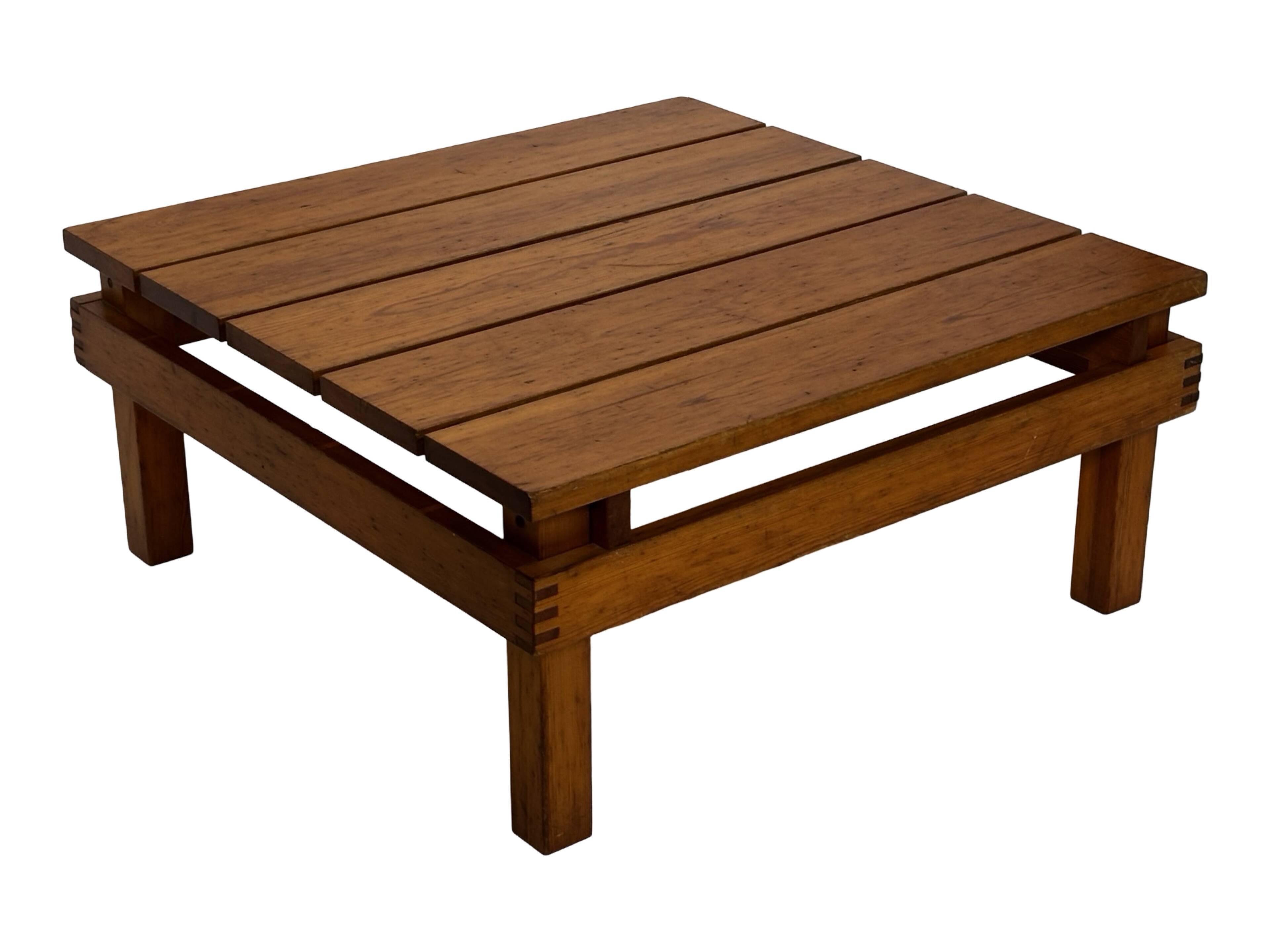 Vintage Pinewood Slatted Coffee Table Design 1970s