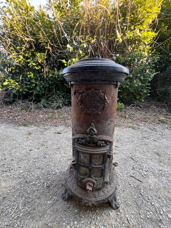 Poêle à bois ancien