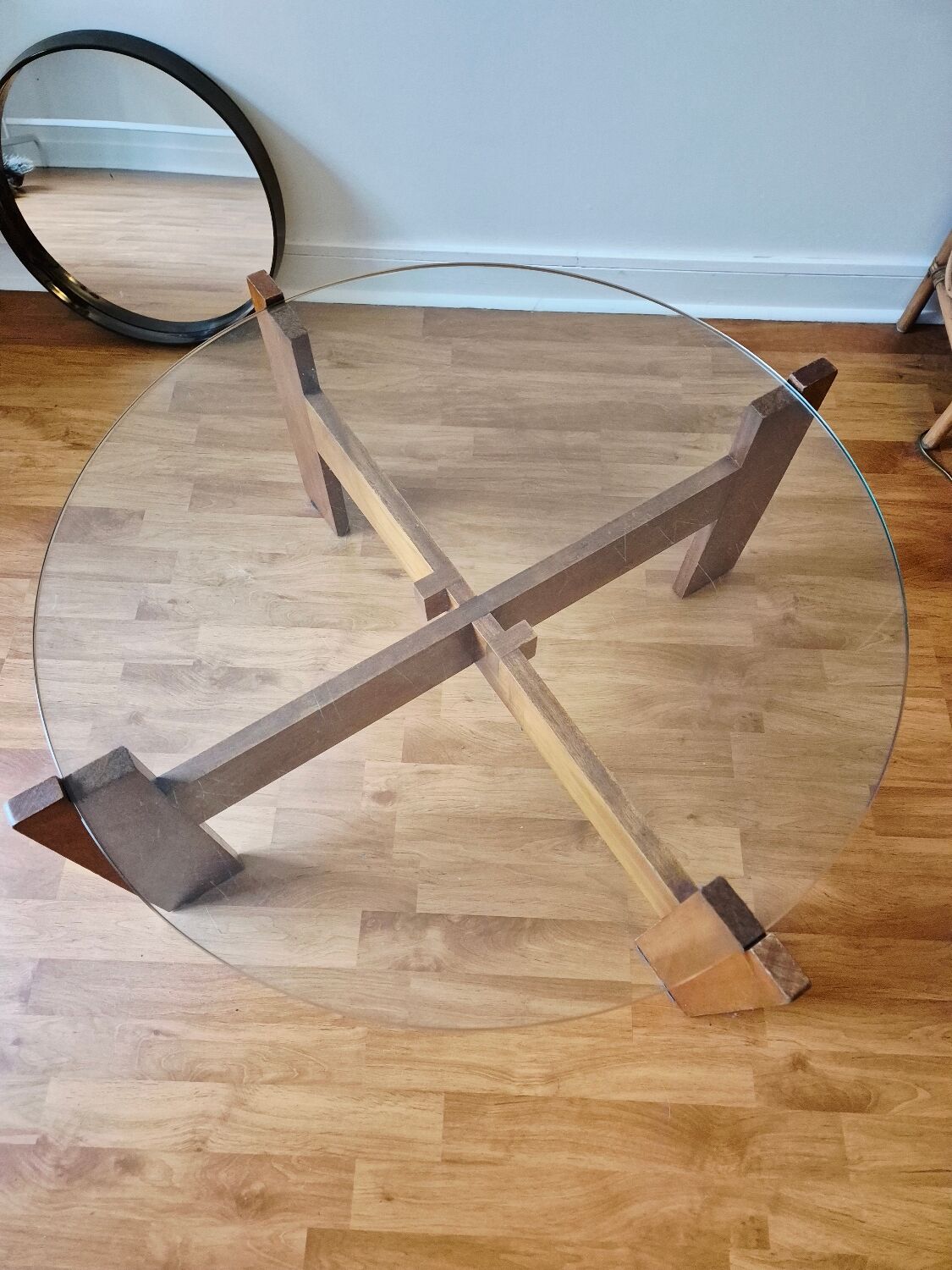 Wooden round table with glass top - Vintage