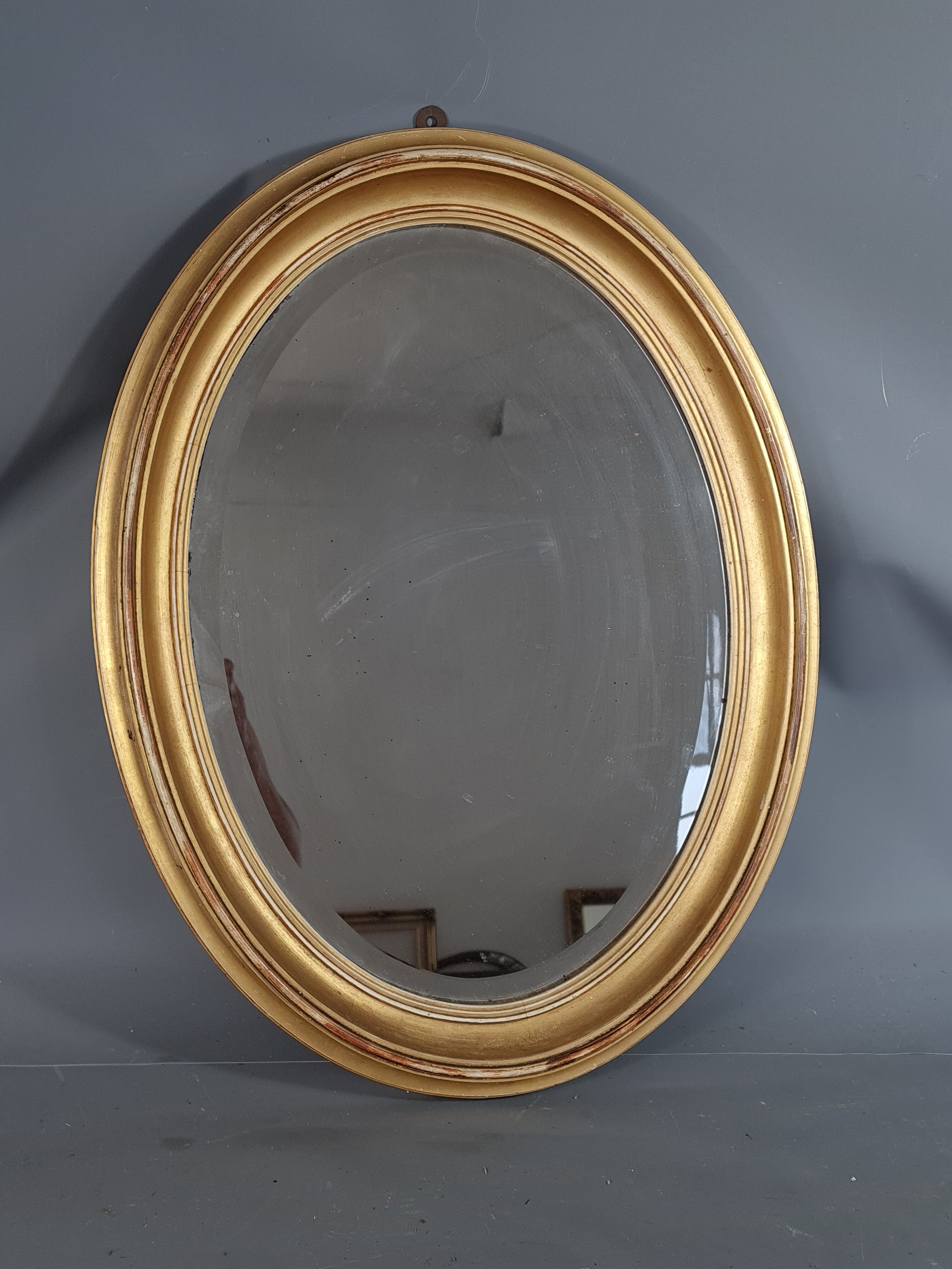 Ancien miroir ovale biseauté bois doré 63x46 cm SB