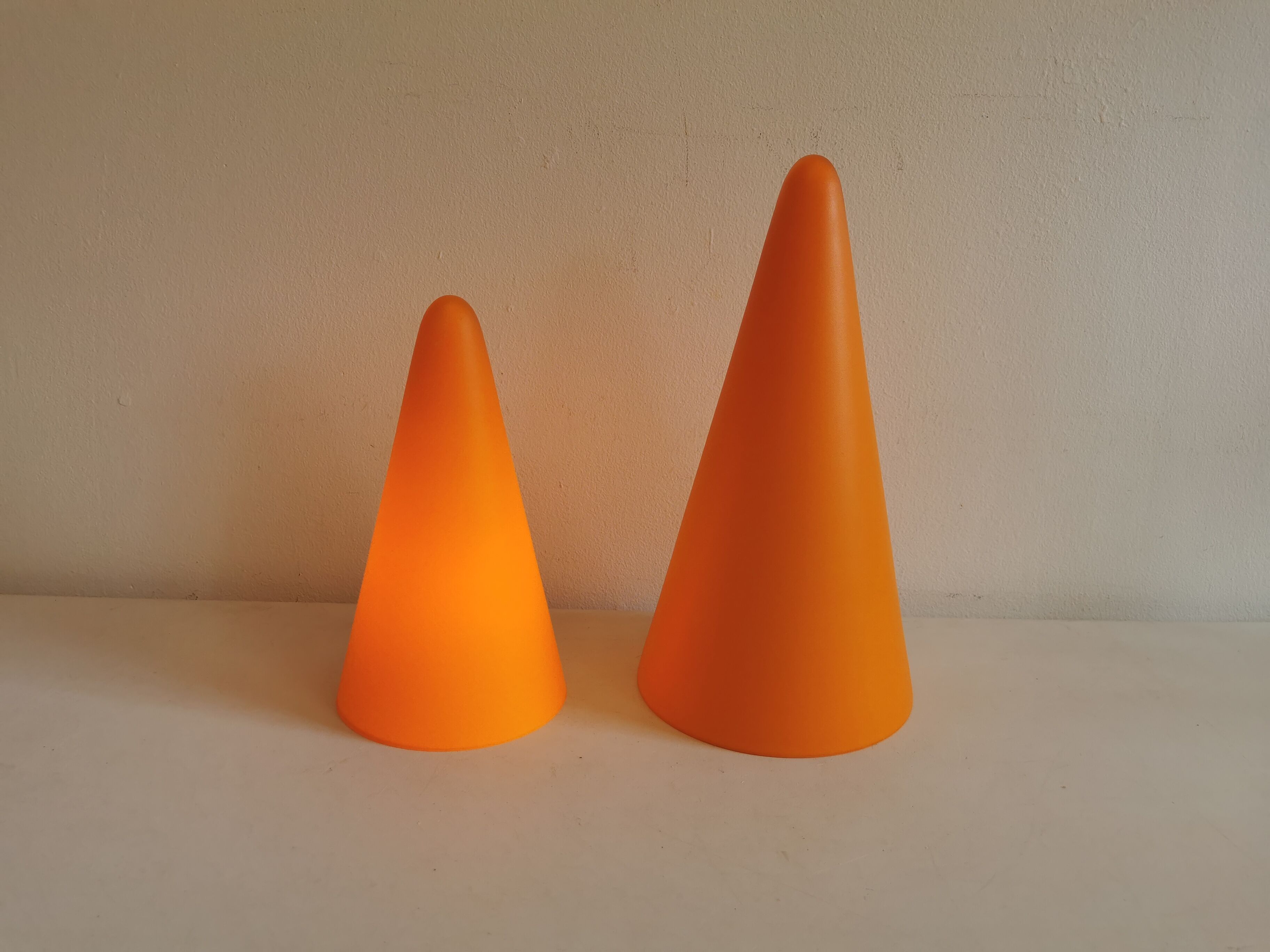 Table lamps, model Teepee, from the 80s in double-layer glass (orange and milky white)