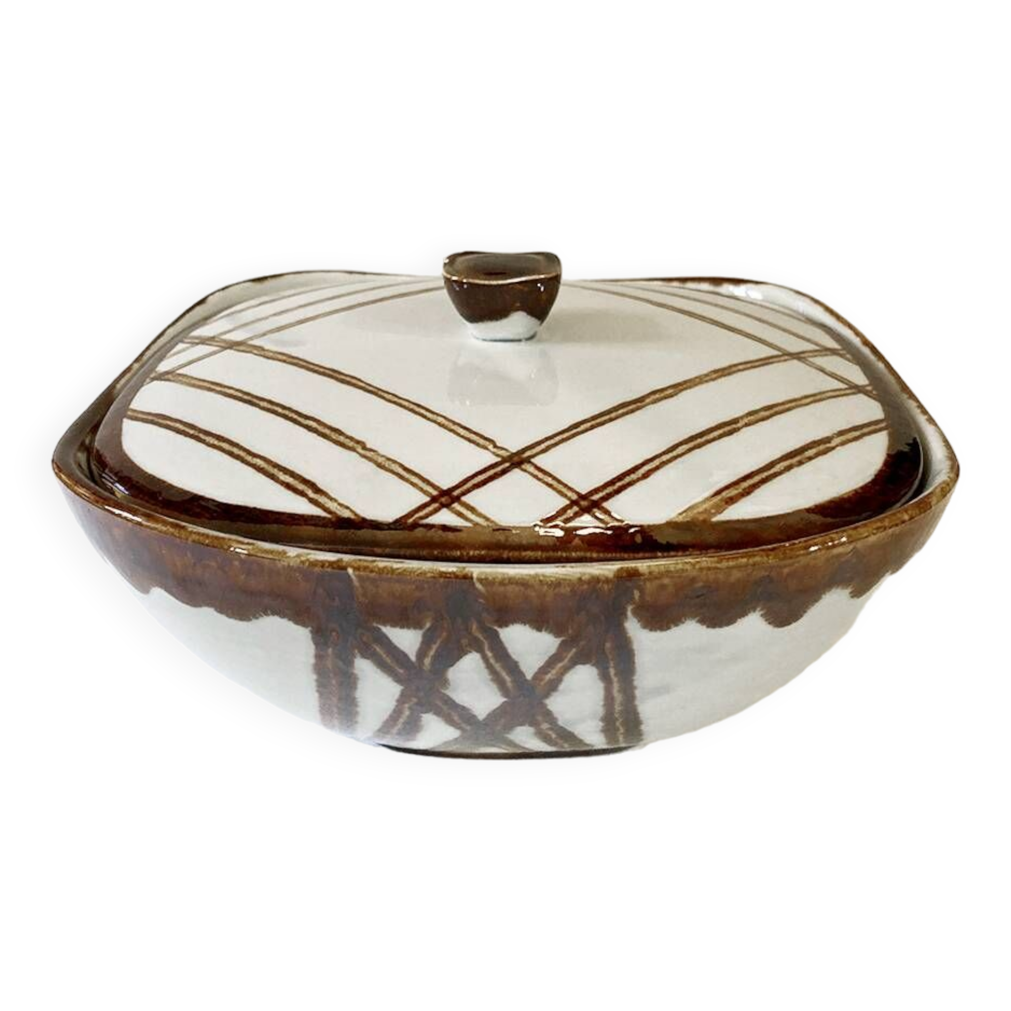 Ceramic vegetable dish from Lunéville-Badonviller