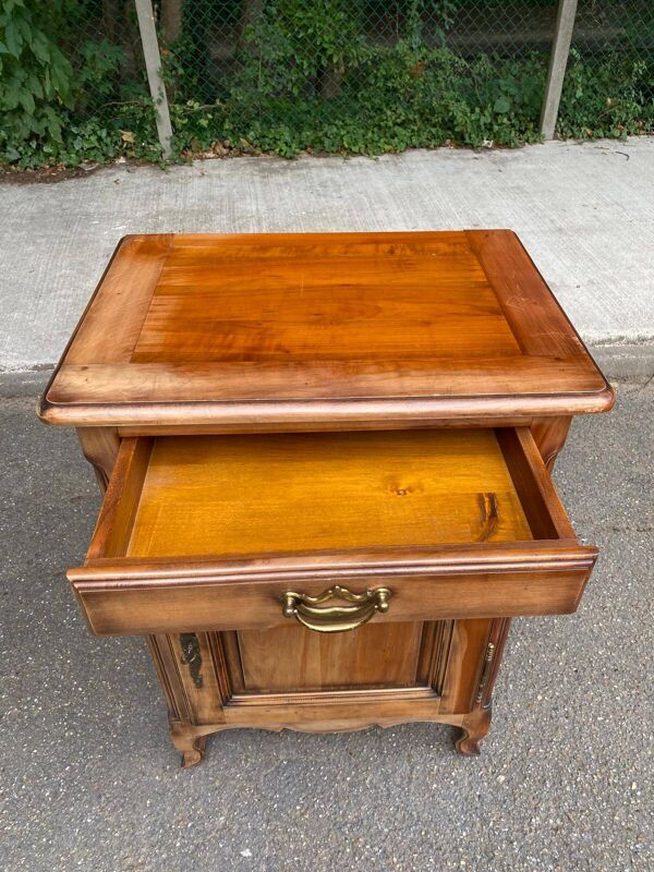 Commode vintage en bois massif chêne Louis XV du 19ème