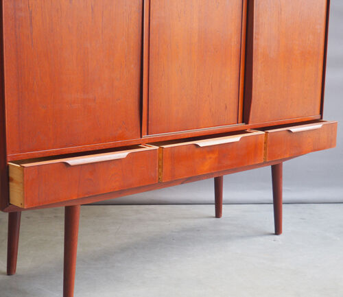 High 60's teak veneer sideboard with bar