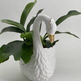 Vintage swan pot holder in white and gold ceramic
