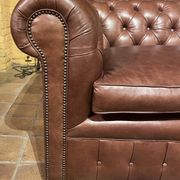 canapé chesterfield 3 places en cuir brun