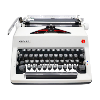 Typewriter Olympia SM9 white revised ribbon new 1970