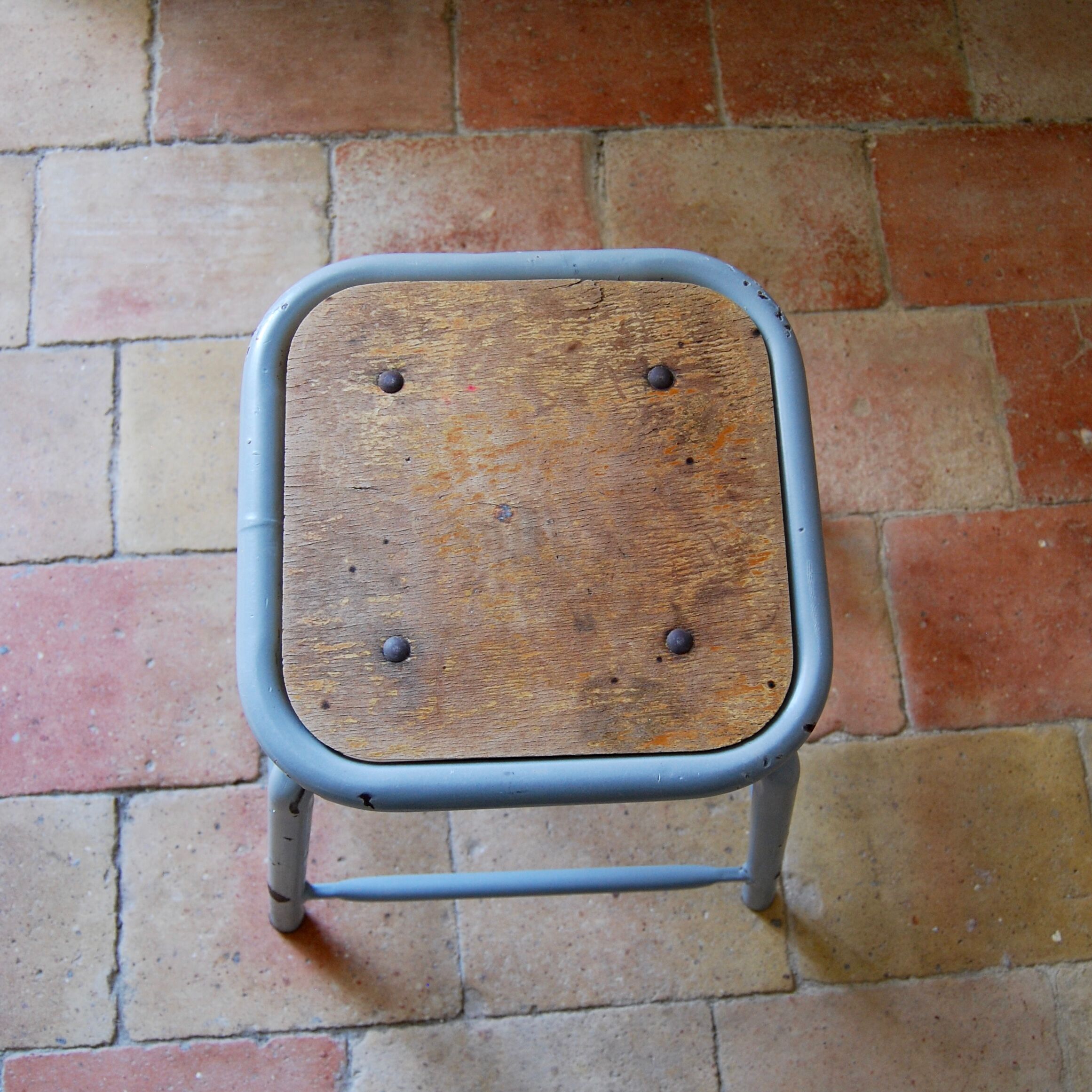 School or workshop stool