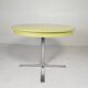 Vintage round dining table with a diameter of 100 cm, extendable to 135 cm, from the 1970s.