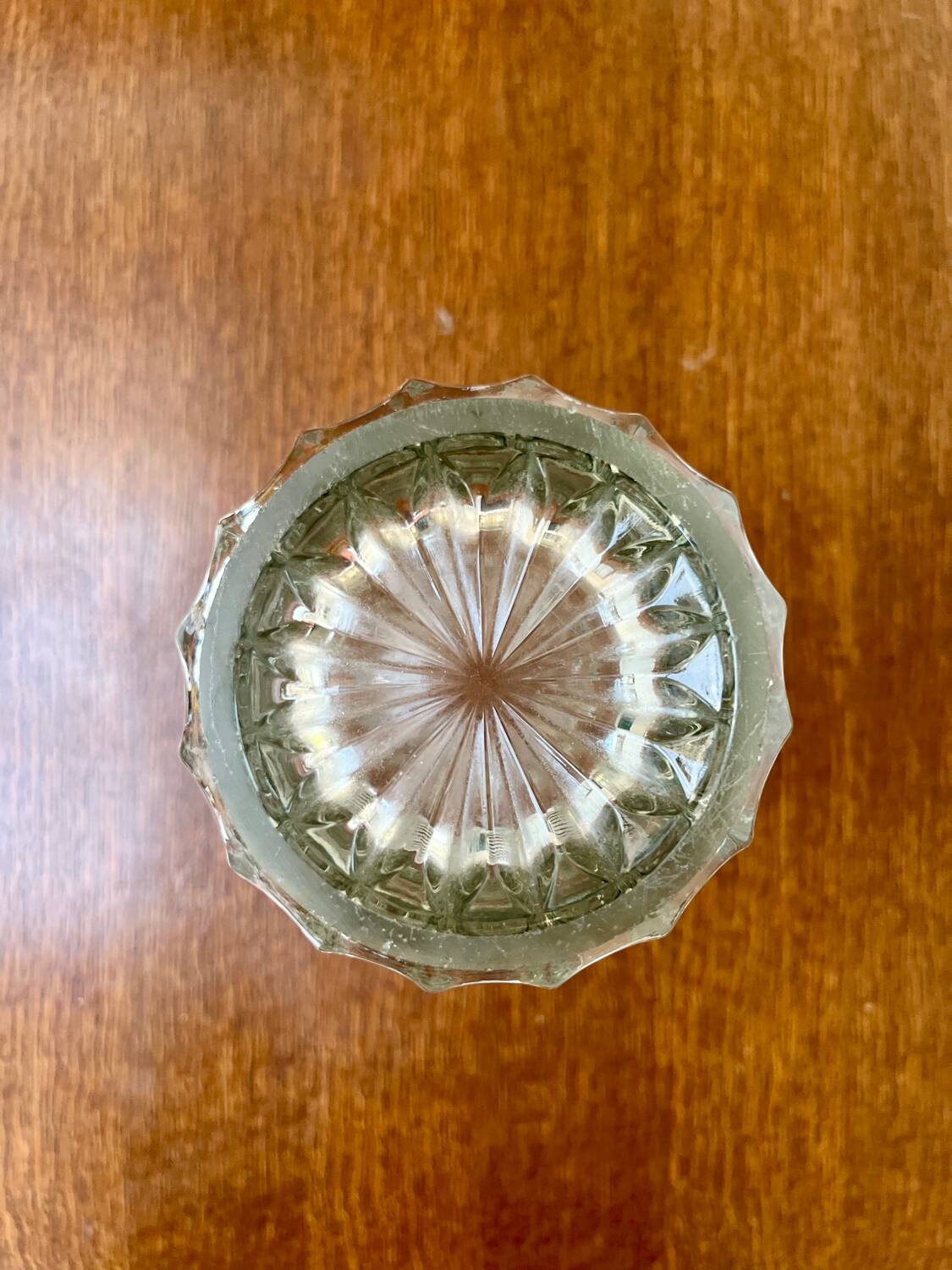 Glass vase – vintage style sunflower