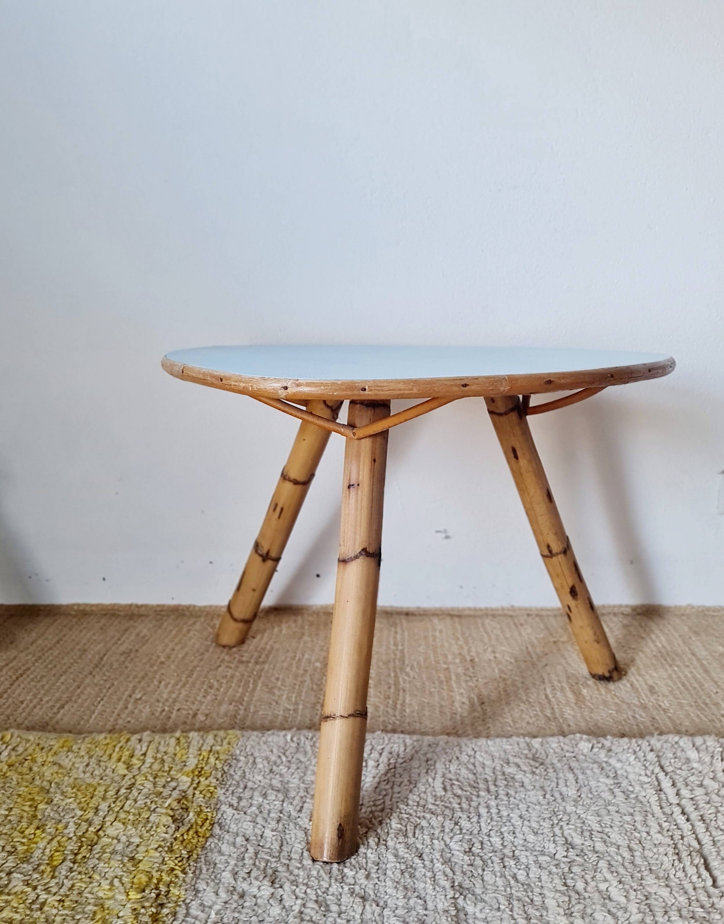 Tripod coffee table – Rattan & Bamboo – Sky blue top – Vintage 60s