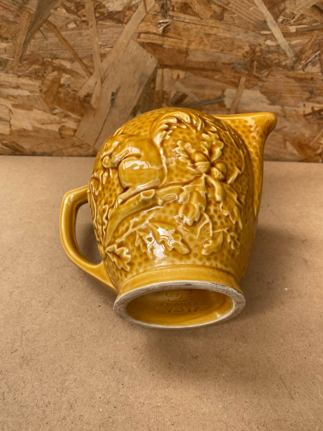 Old barbotine pitcher sarreguemines yellow ceramic squirrel decor