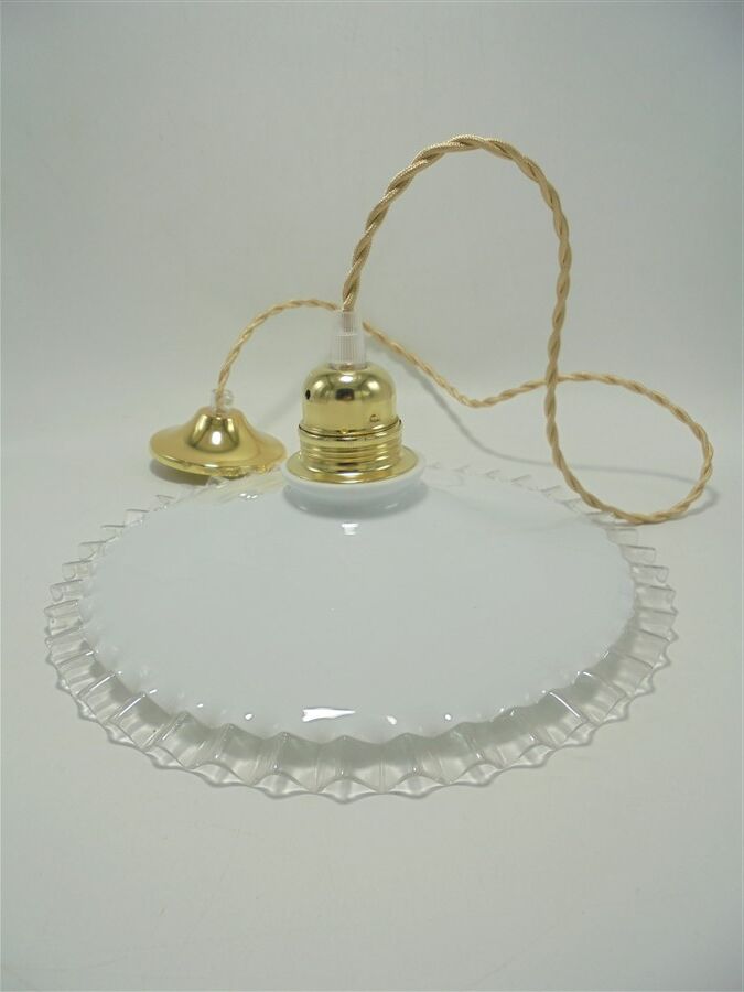 Toothed opaline suspension