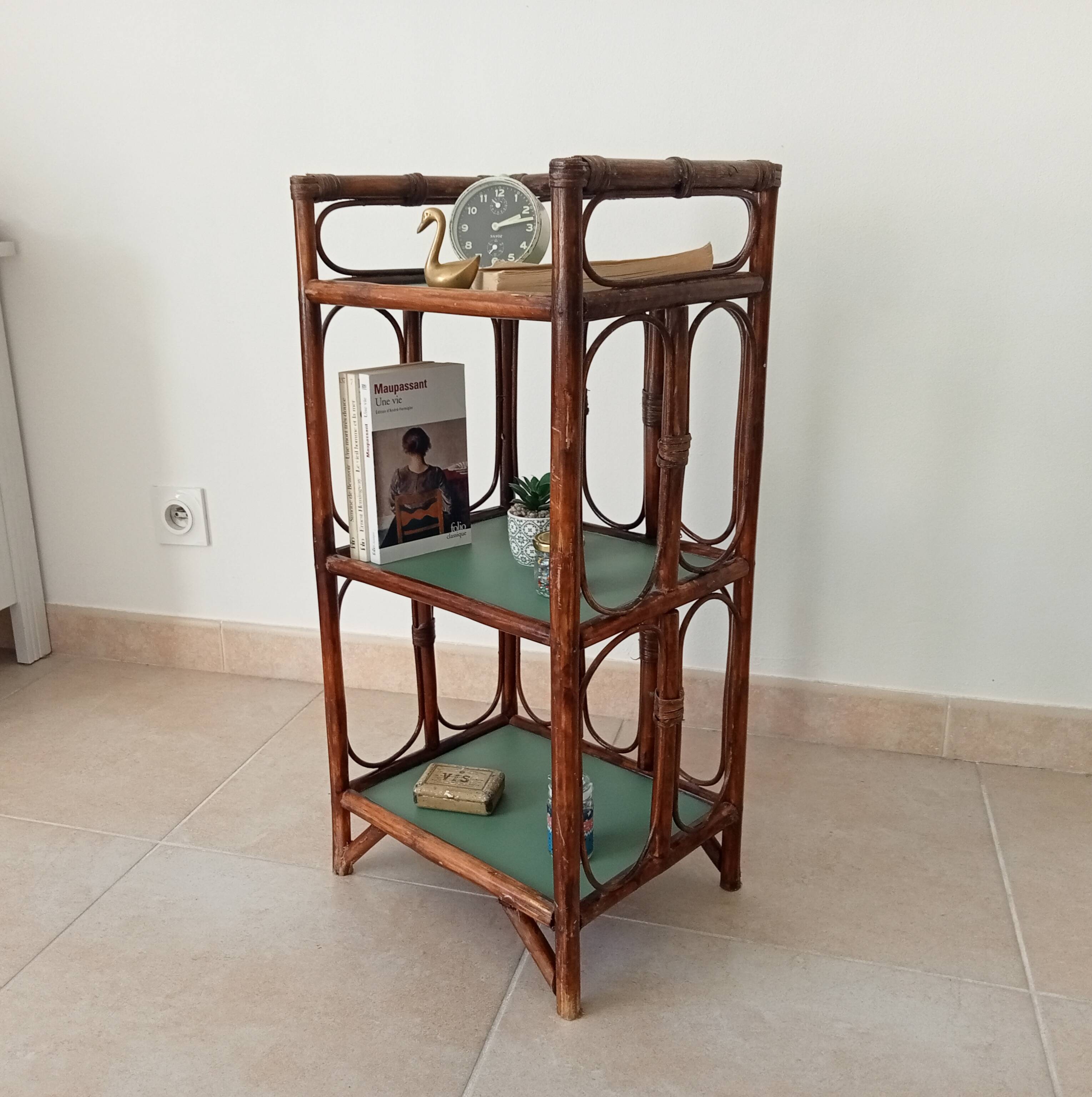 Vintage standing shelf in bamboo and rattan 60s/70s