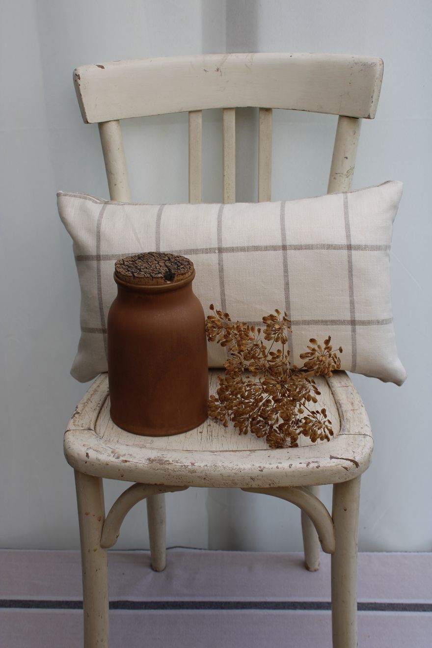 Linen cushion