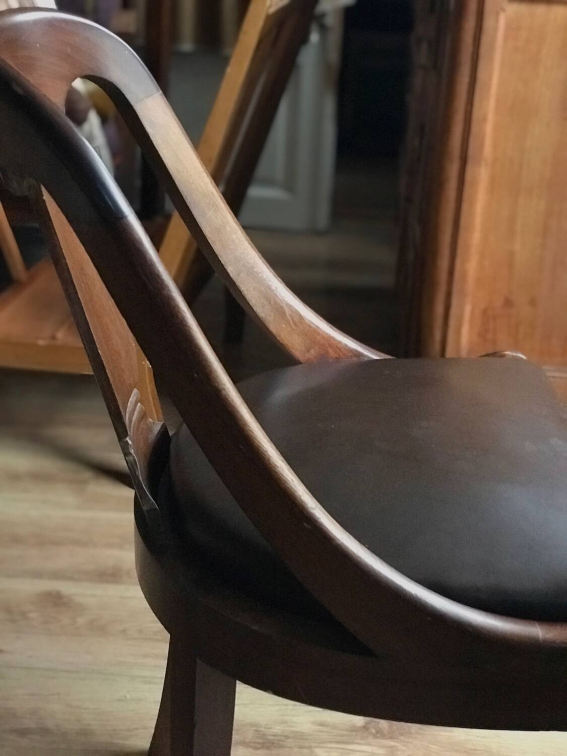 Art deco office chair gondola back