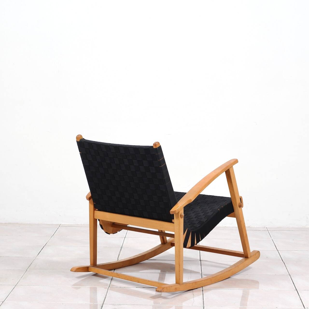 Rocking chair in oak by Jens Risom & Knoll International