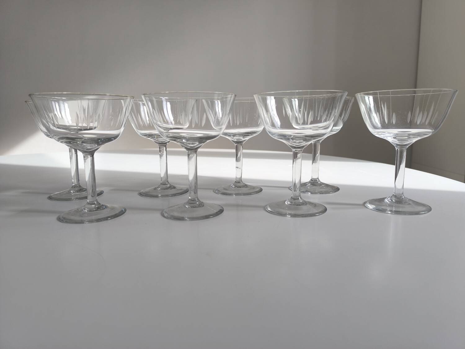 Set of 8 chiseled crystal champagne glasses