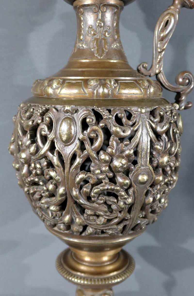 Pair of bronze ewers, art nouveau – 1910