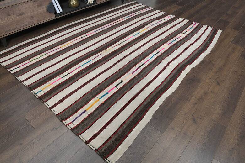 Vintage kilim rug for living room 189x259