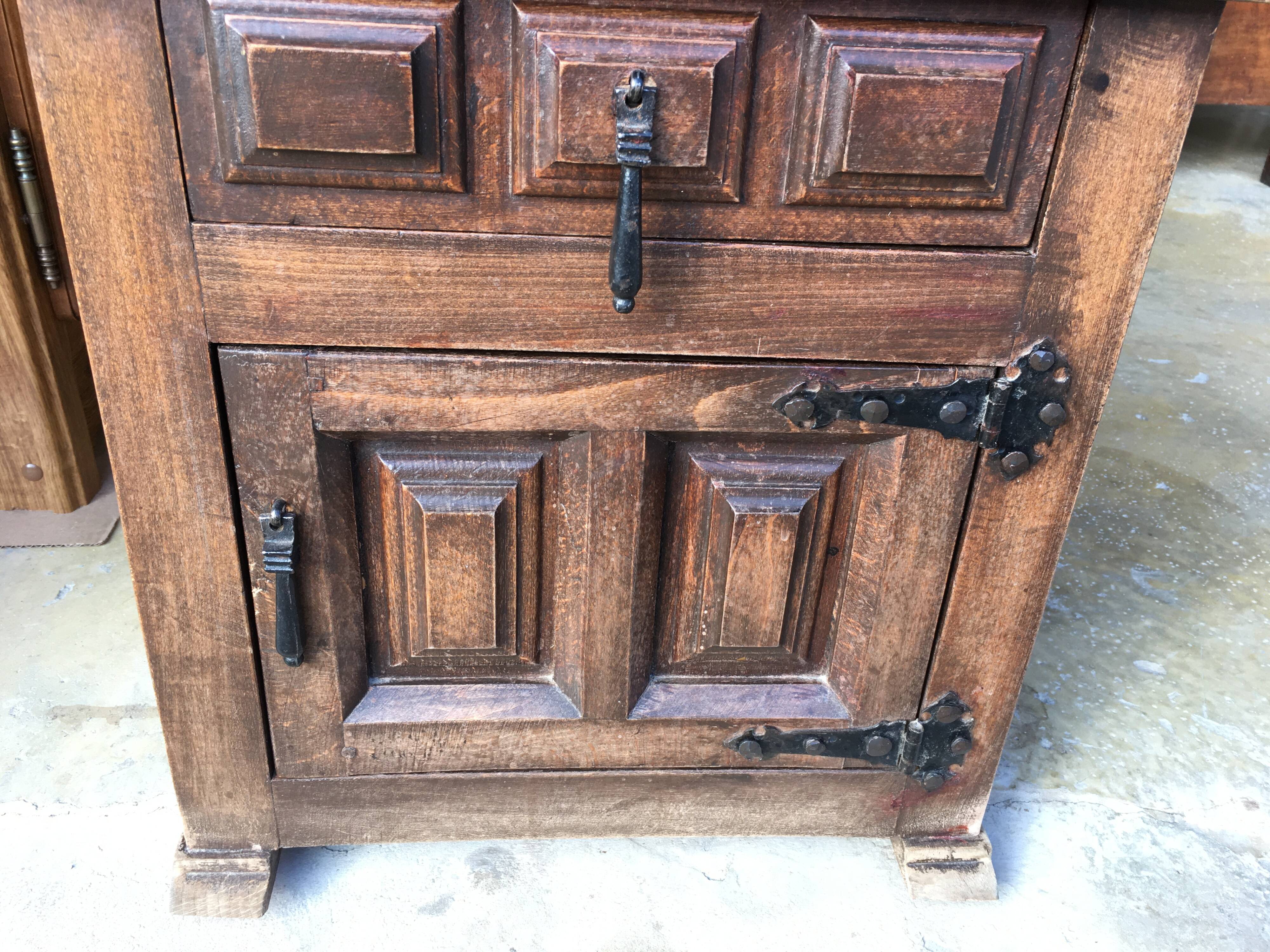 Breton style bedside