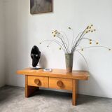 Meuble d’appoint bas style Perriand