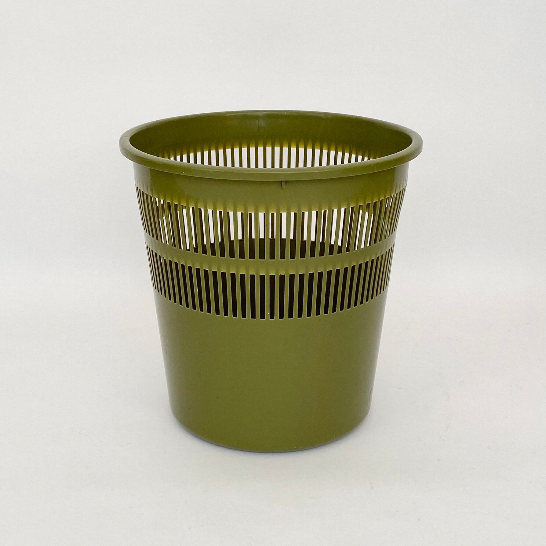 Vintage office basket 70s