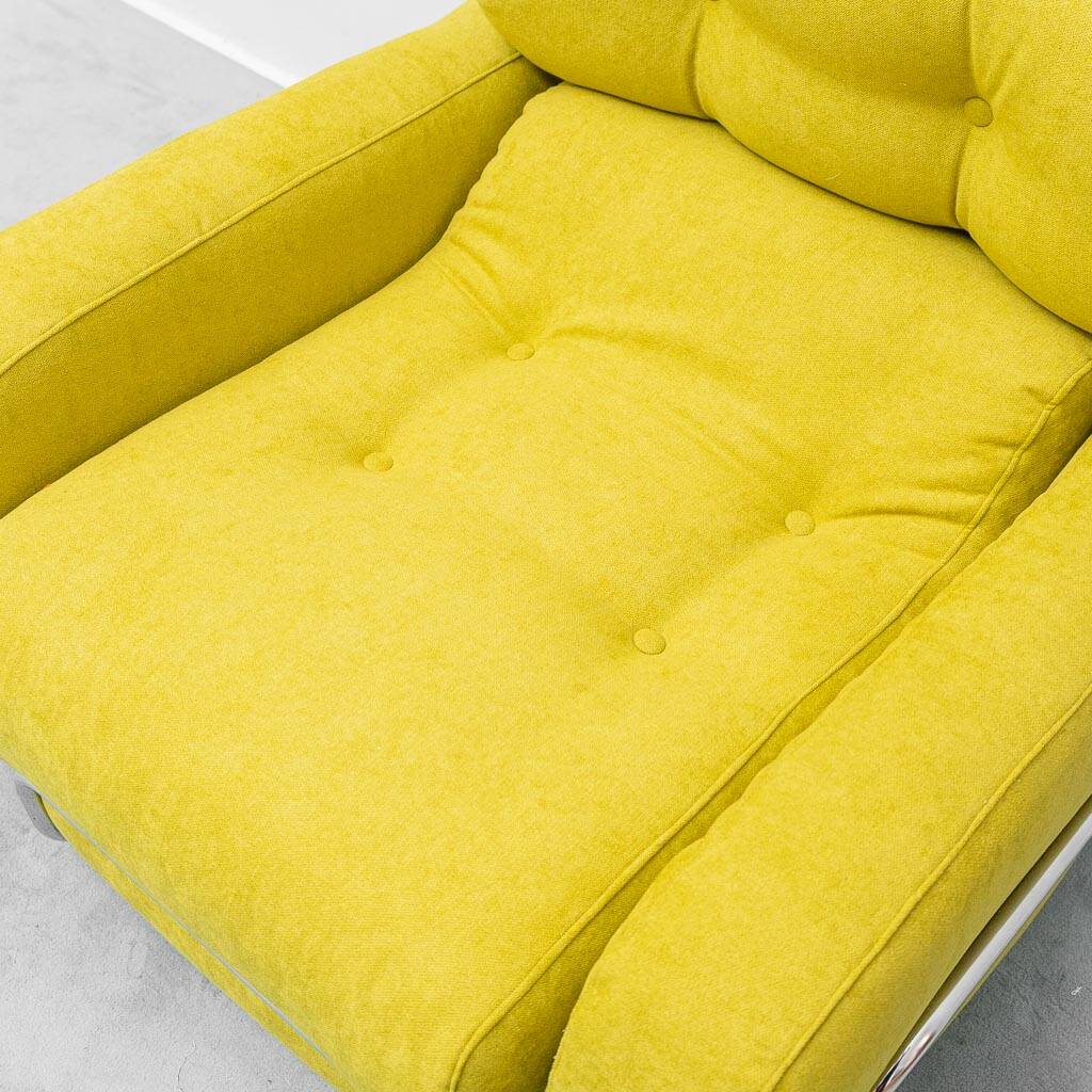 Vintage 1970s green armchair with metal frame – Italian modernist design