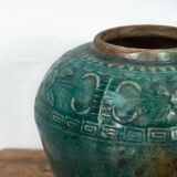 Vase chinois ancien en céramique vert émeraude (c.1820)