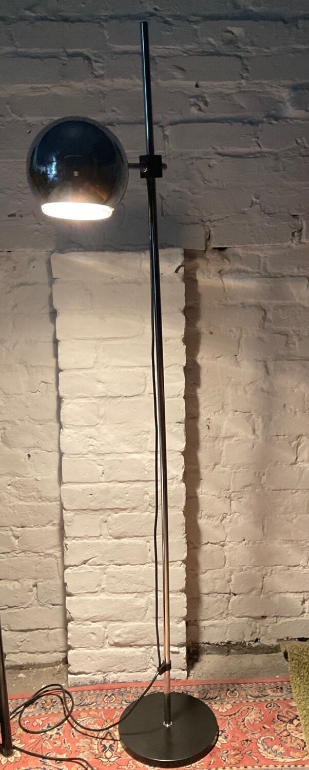 EyeBall floor lamp from the 70s in chromed metal