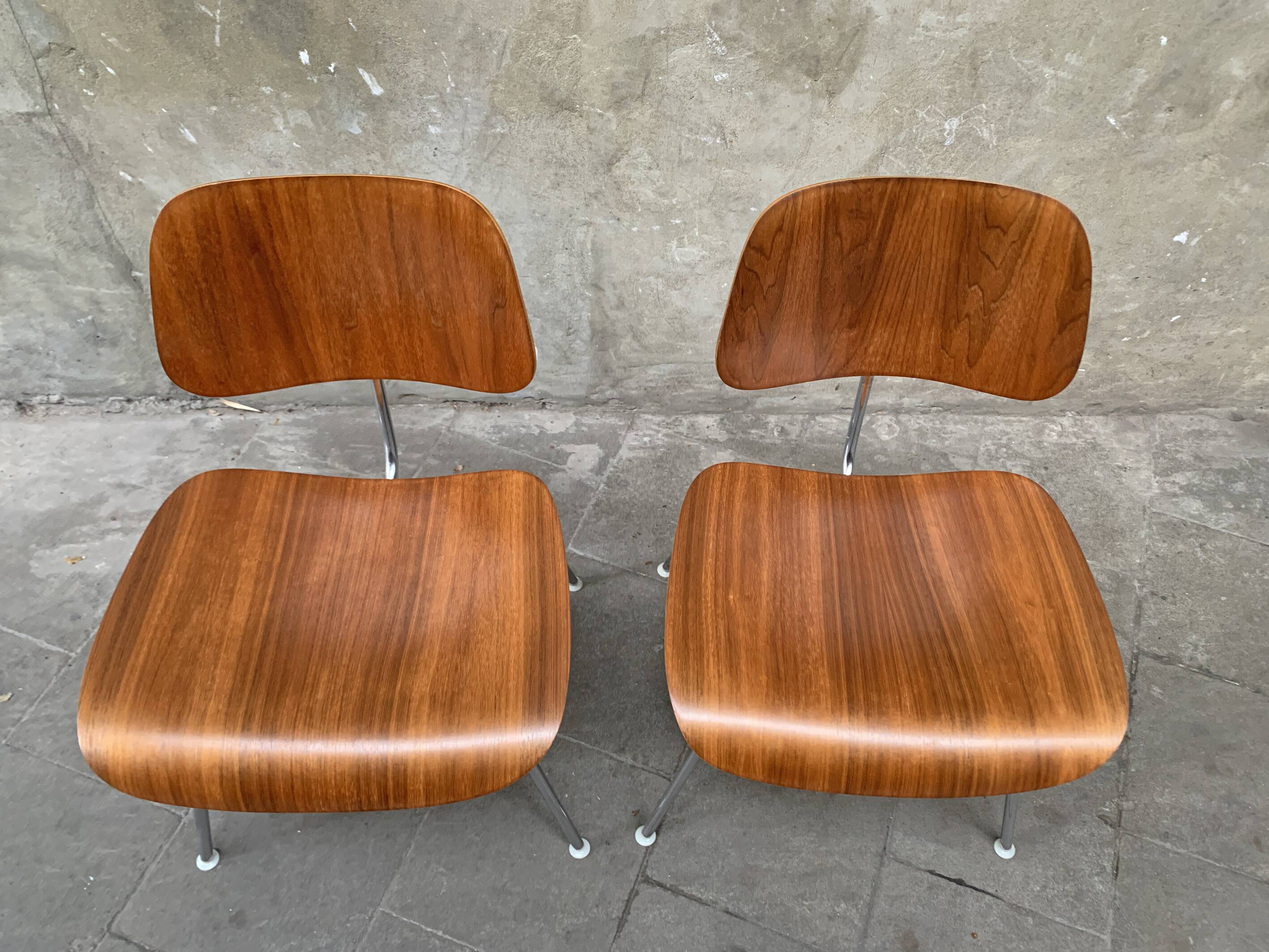Chaises DCM Noyer Ray & Charles Eames Dining Chair Metal Herman Miller