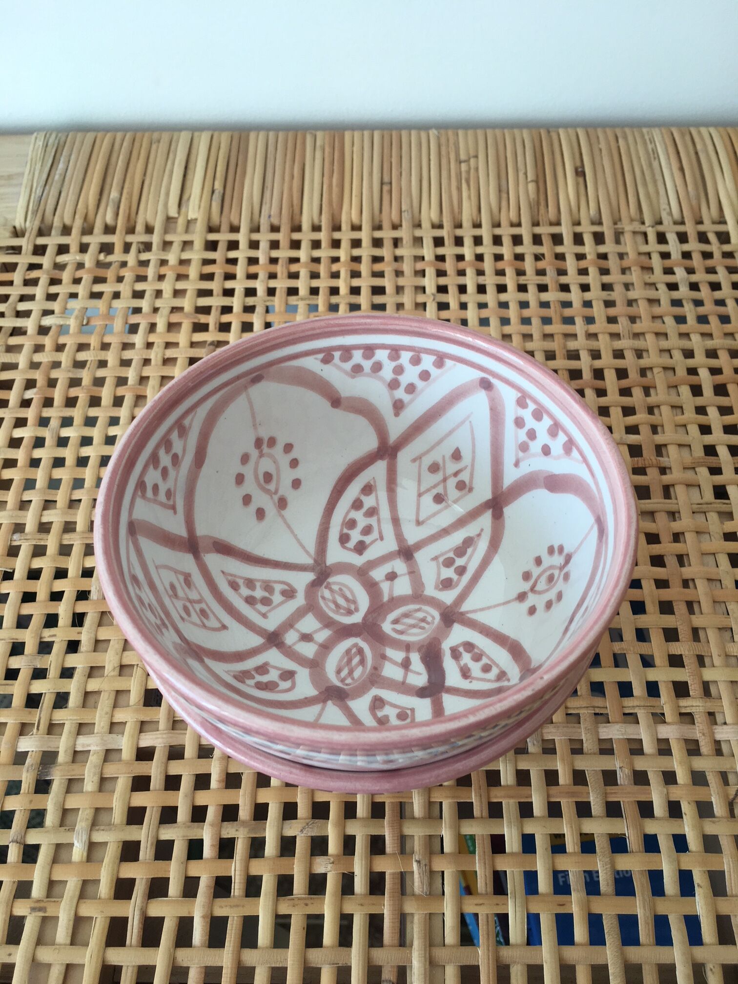 Lot of ceramic bowls pale pink