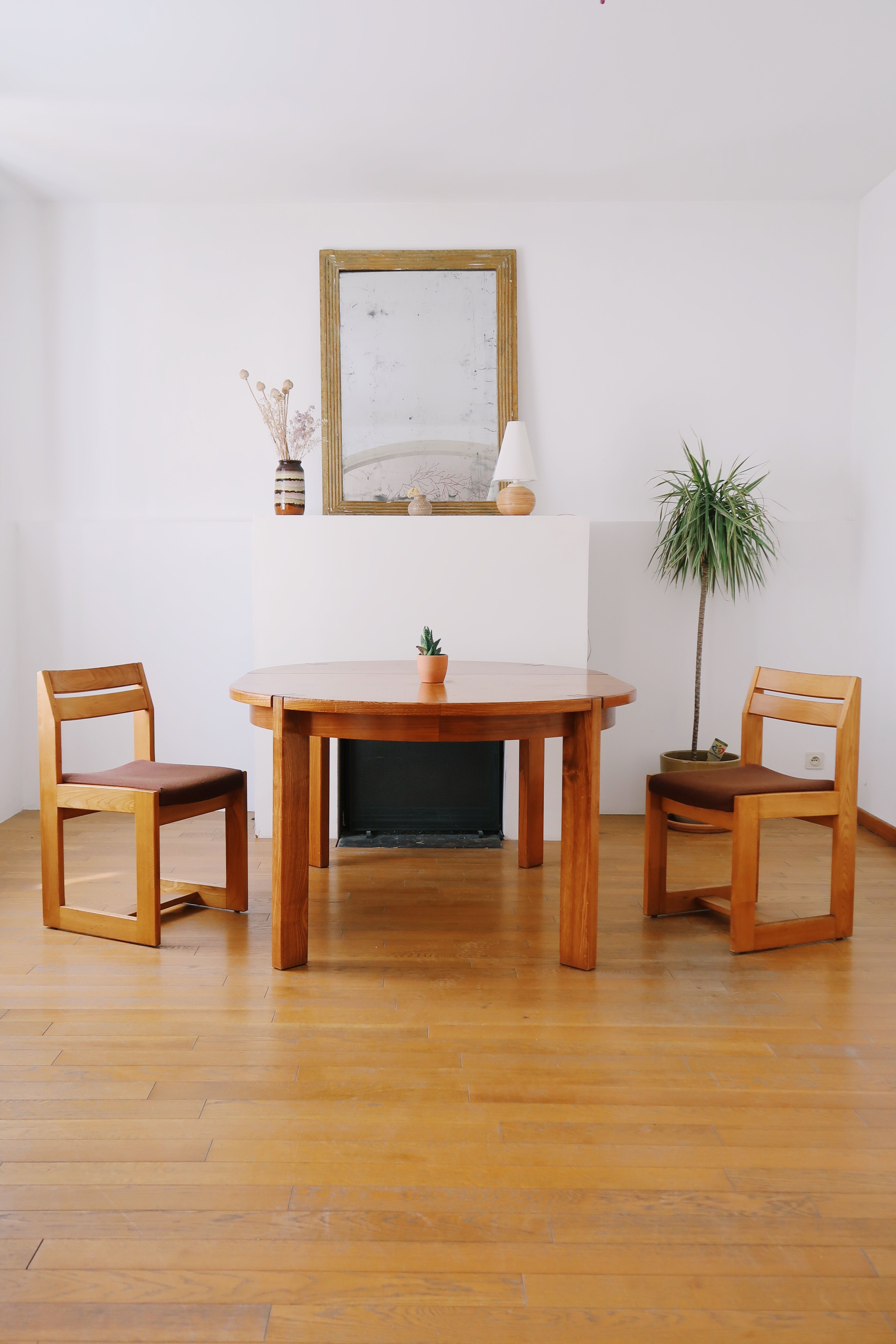 Pair of chairs sleigh Maison Regain