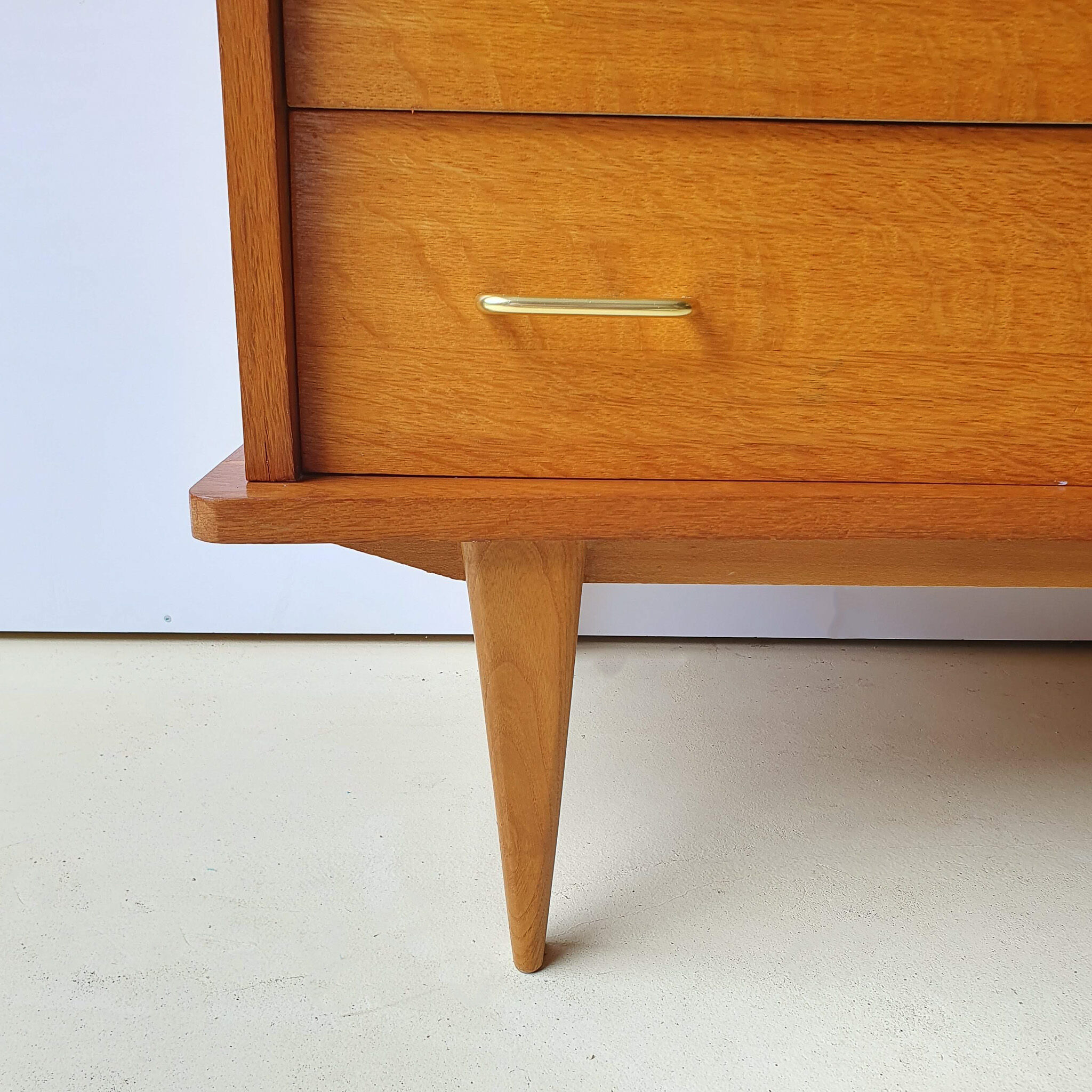 Vintage chest of drawers