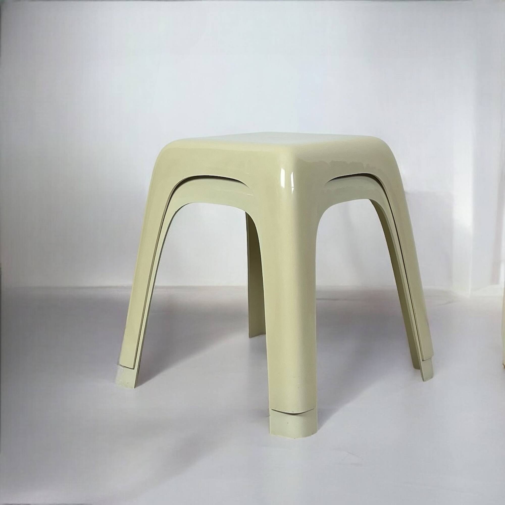 Pair of "SMALL" plastic stools or tables by Castiglioni and Gaviraghi for Valenti Milano, 1980s