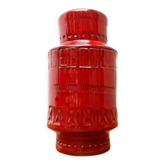 Red pottery vase Rimini Italian from the mid-century by Aldo Londi for Bitossi, 1960s.