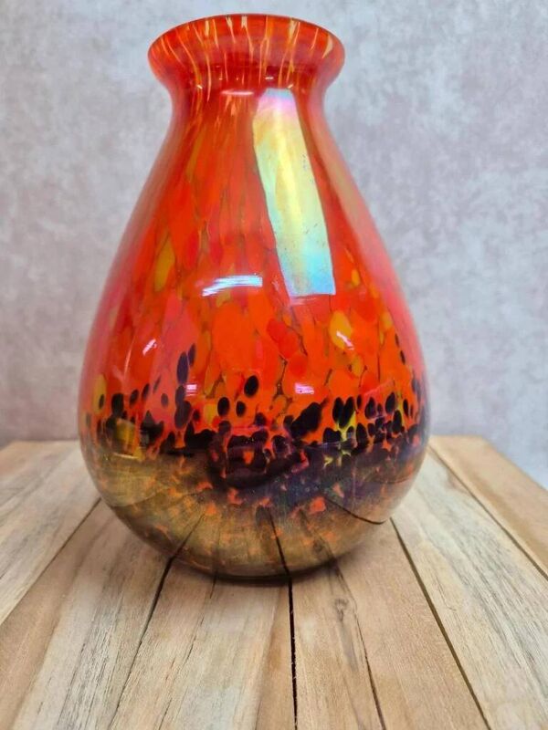 Vase ancien en verre multicouche irisé – attribué à Clichy ou Pantin