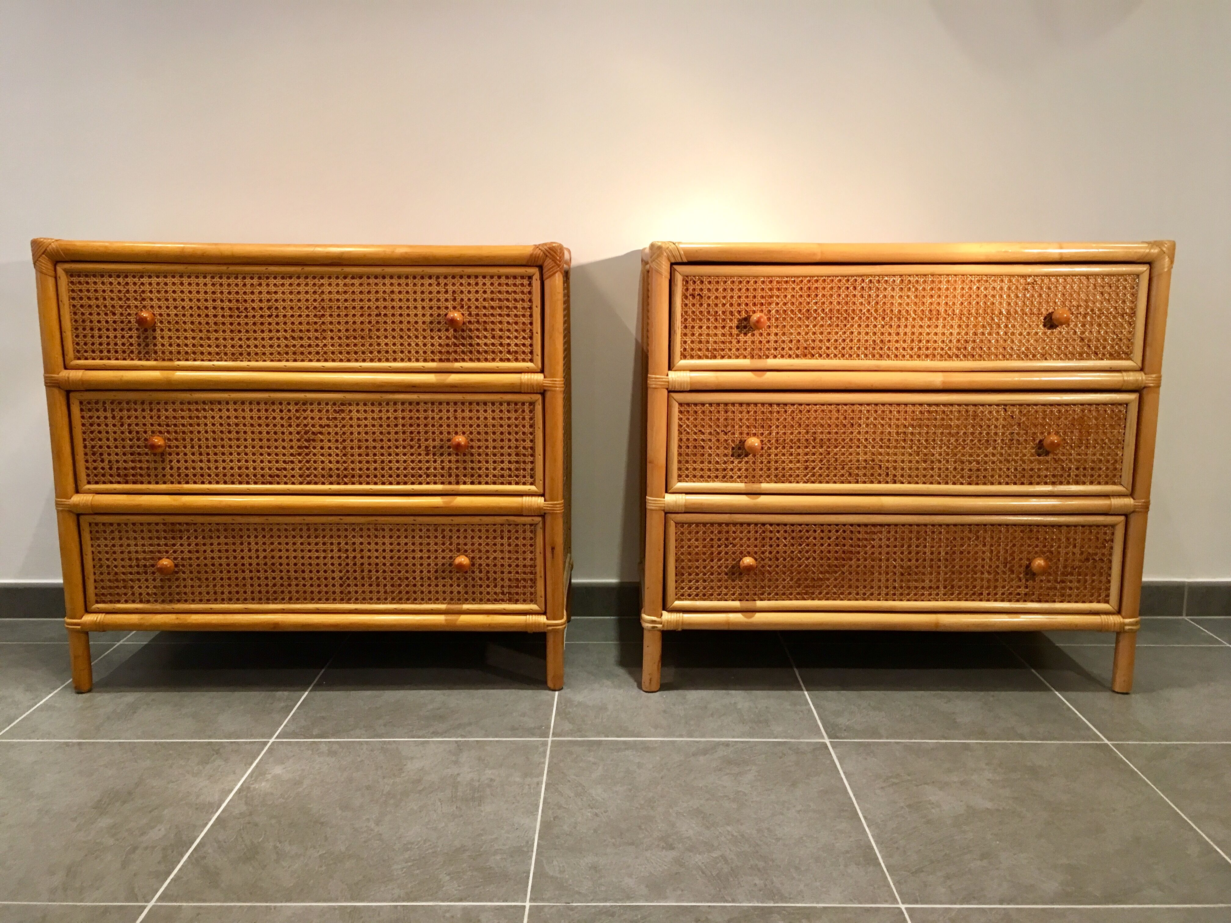 Commodes vintage, cannage en rotin