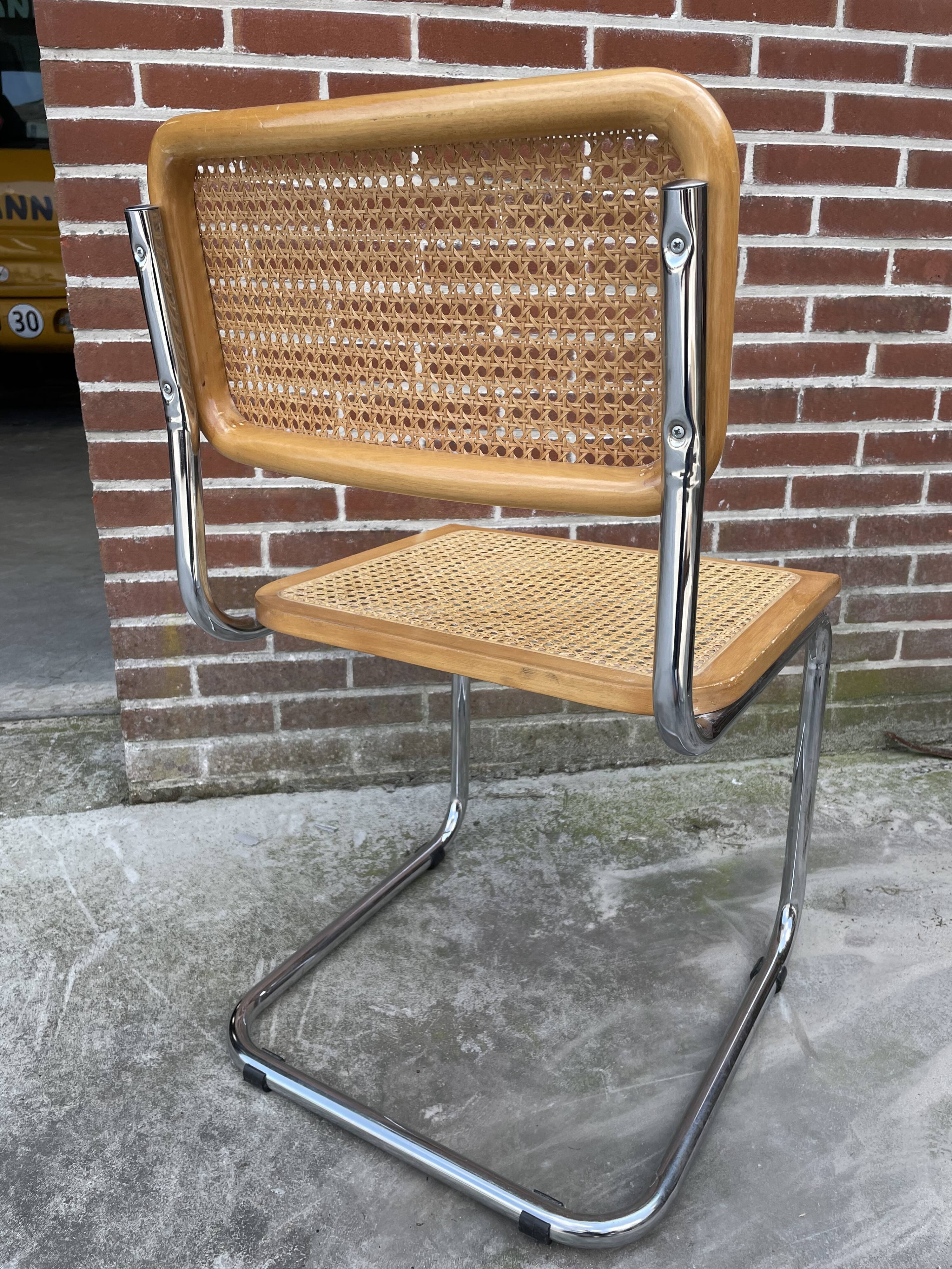 Cesca chair b32 model design Marcel Breuer