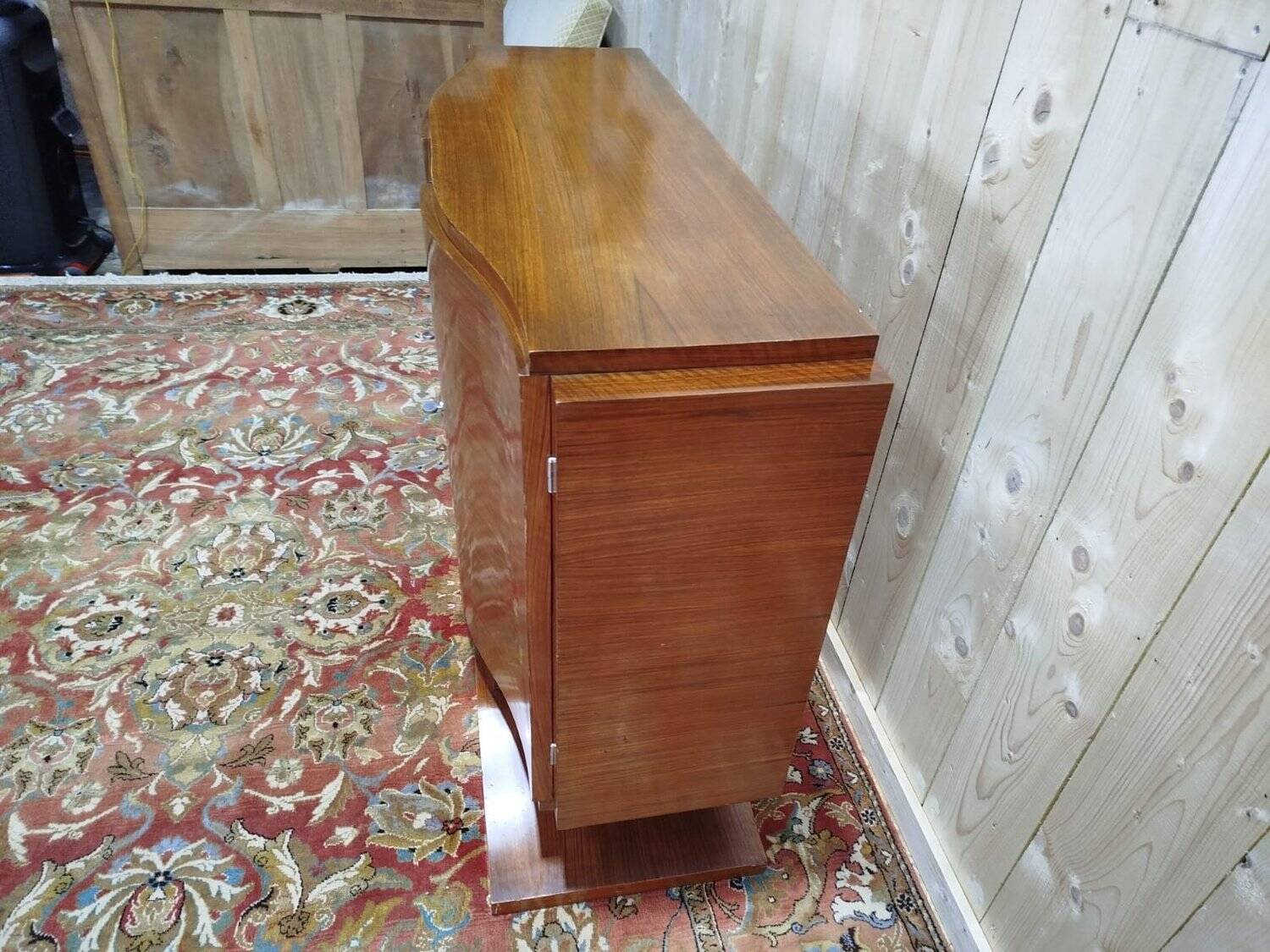 Art Deco period sideboard in mahogany and mahogany veneer